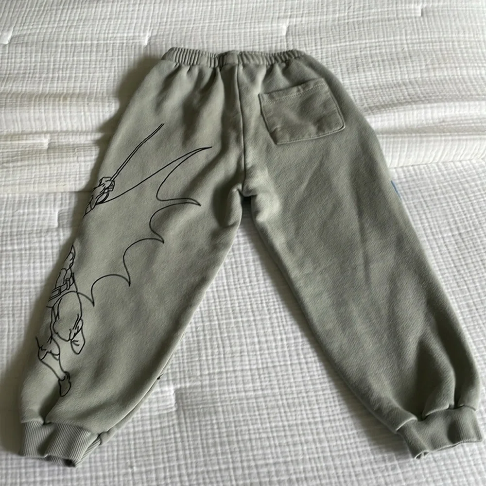Zara Batman Sweatpants 5 - Picture 6 of 6